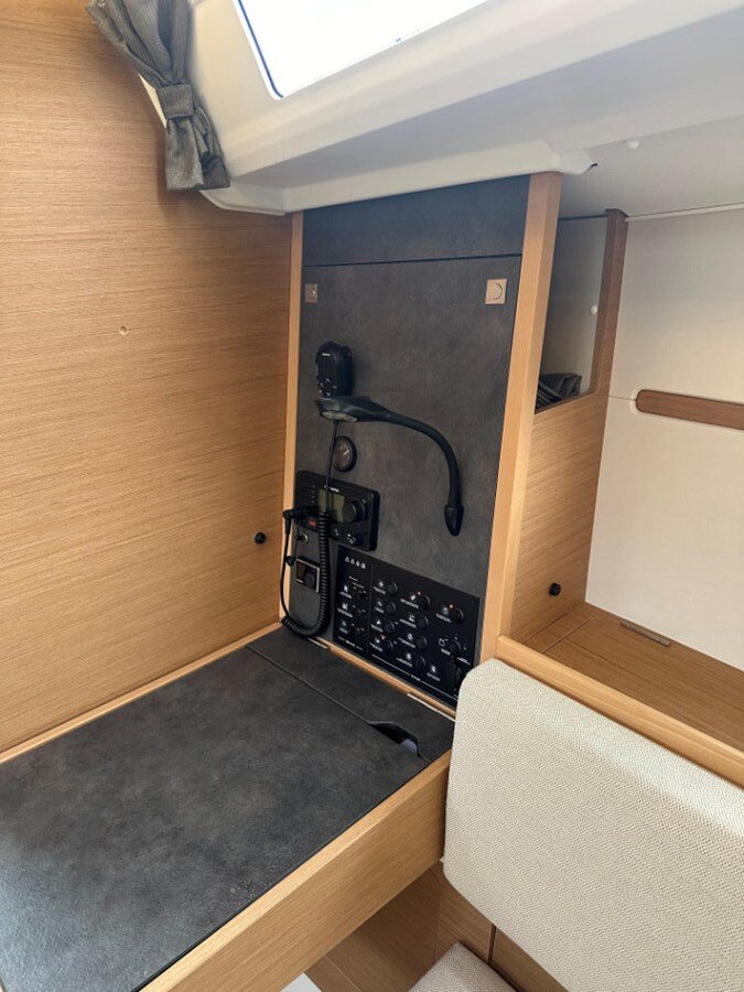 2023-jeanneau-33-11-8a4e0c