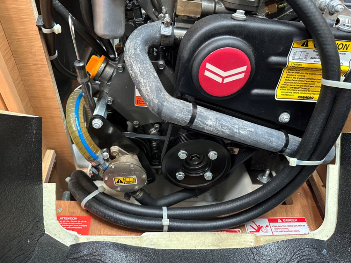 2023-jeanneau-33-11-8a4e0c