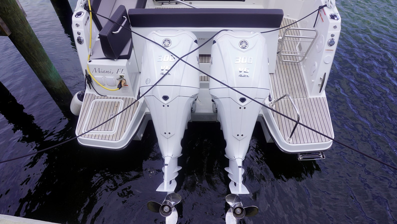 2023-jeanneau-34-3-89cd3f