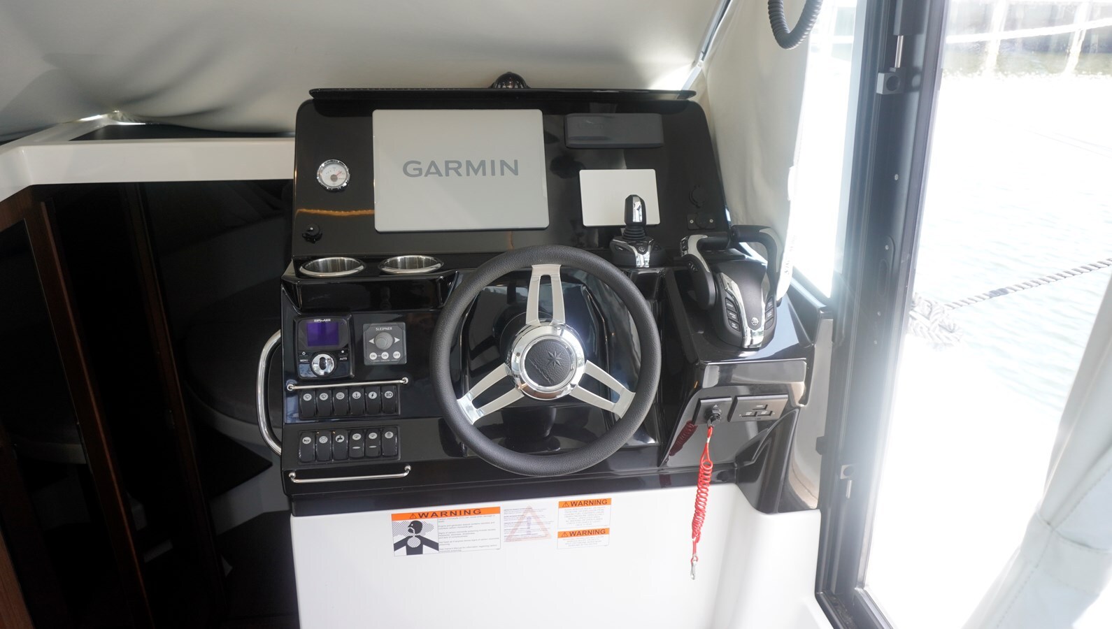 2023-jeanneau-34-3-89cd3f