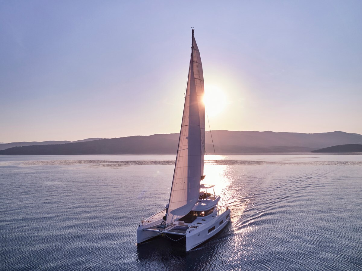 2023-lagoon-54-4-84c8cf