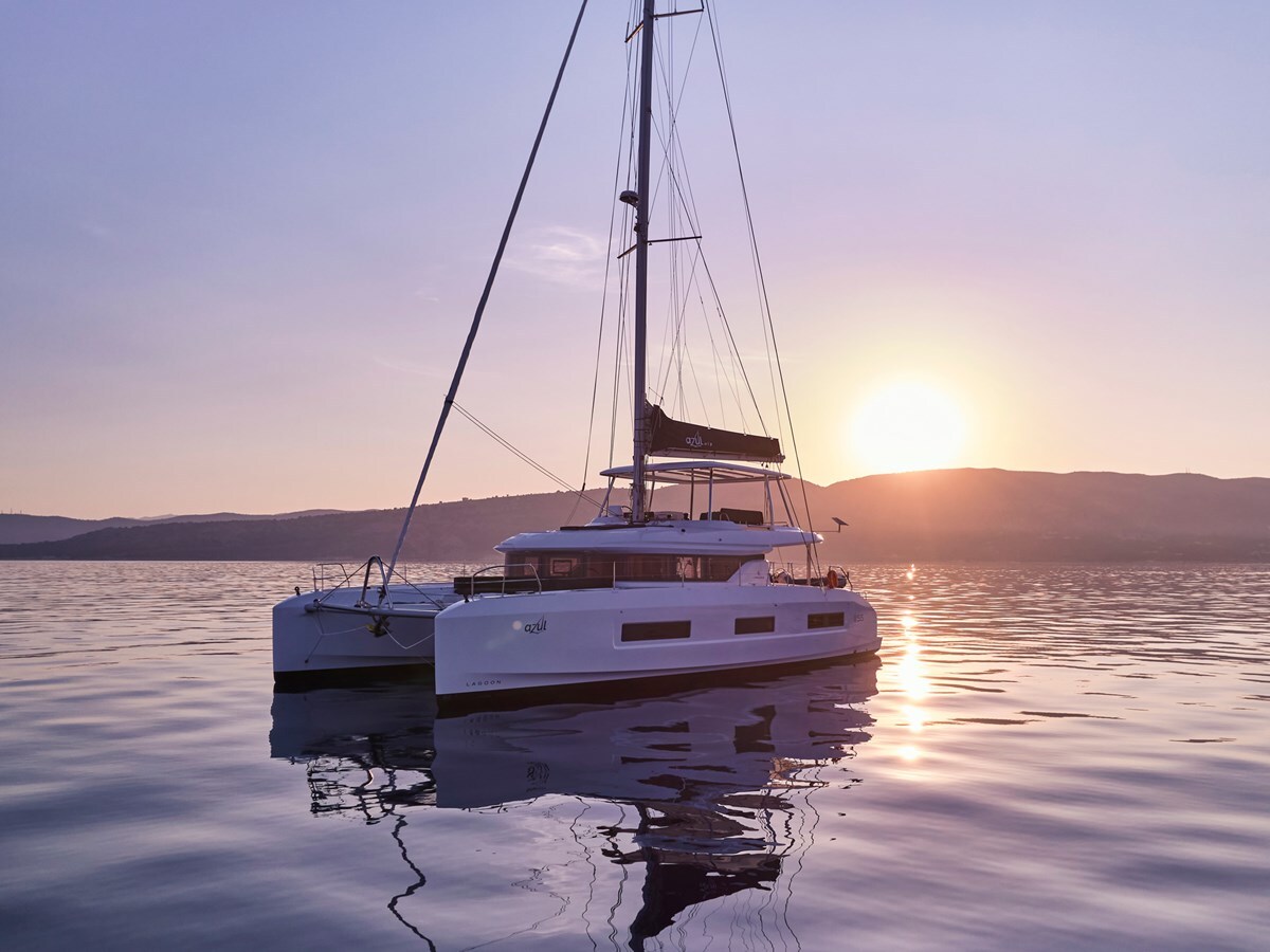 2023-lagoon-54-4-84c8cf