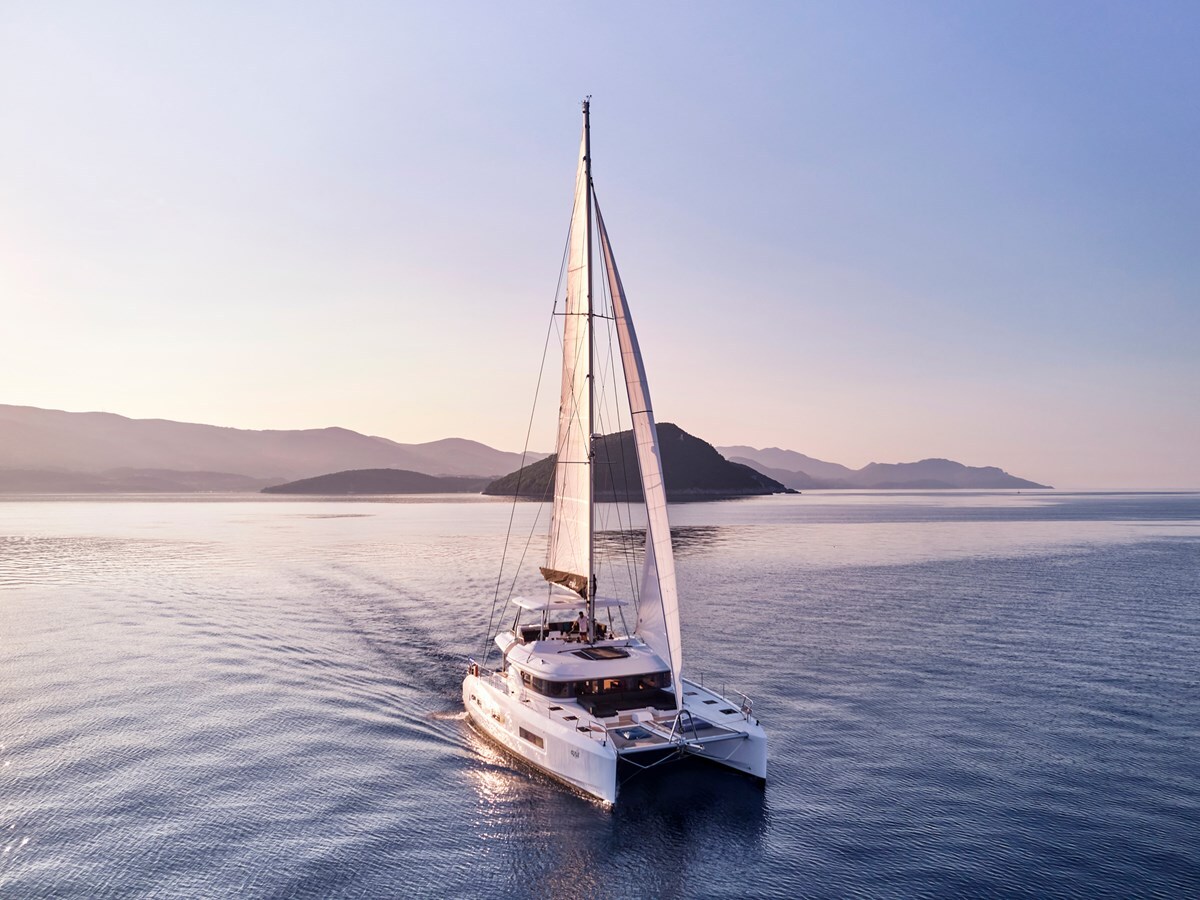 2023-lagoon-54-4-84c8cf