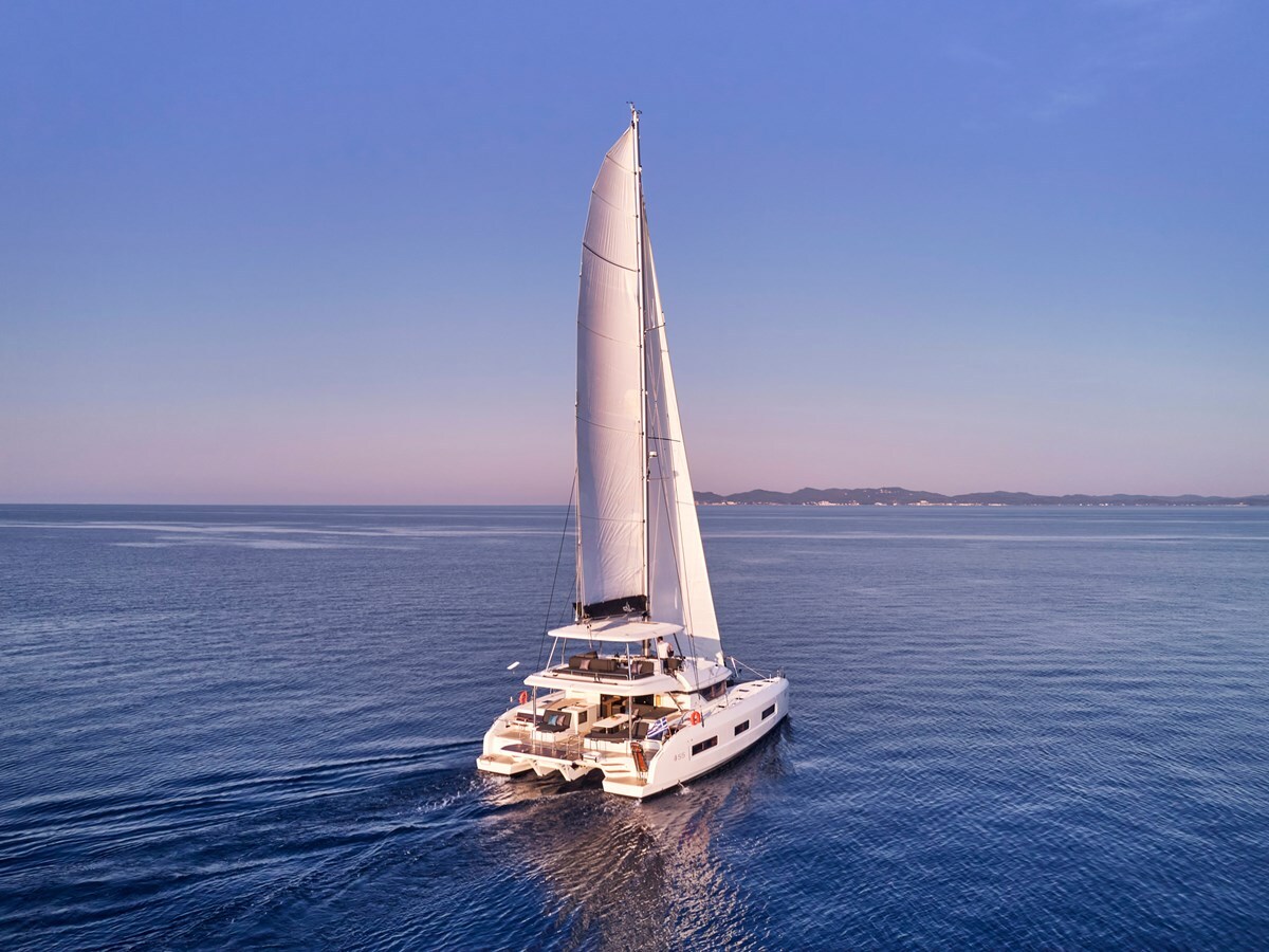 2023-lagoon-54-4-84c8cf