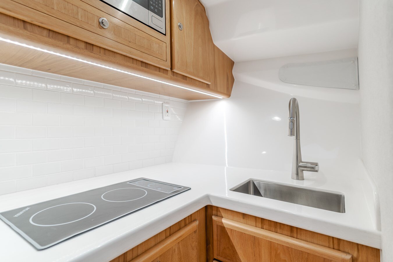 2023-mag-bay-yachts-42-e63fec