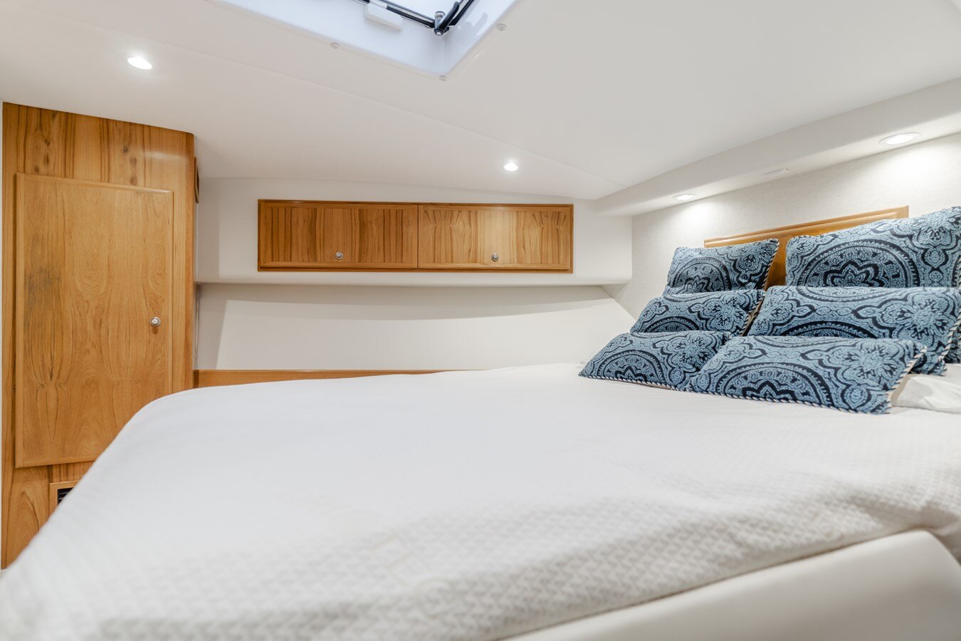 2023-mag-bay-yachts-42-e63fec