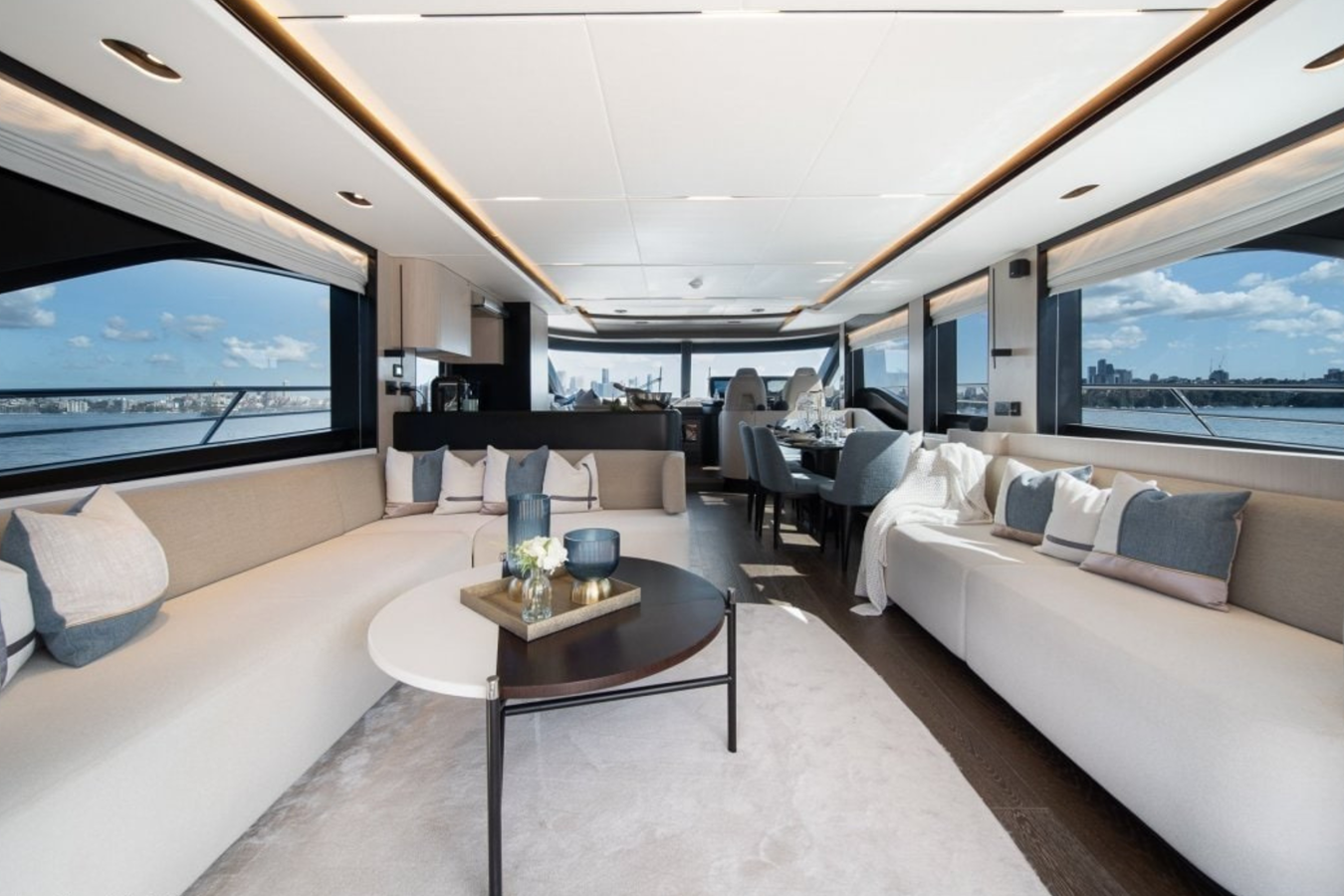 2023-majesty-yachts-72-1-c4b9b8
