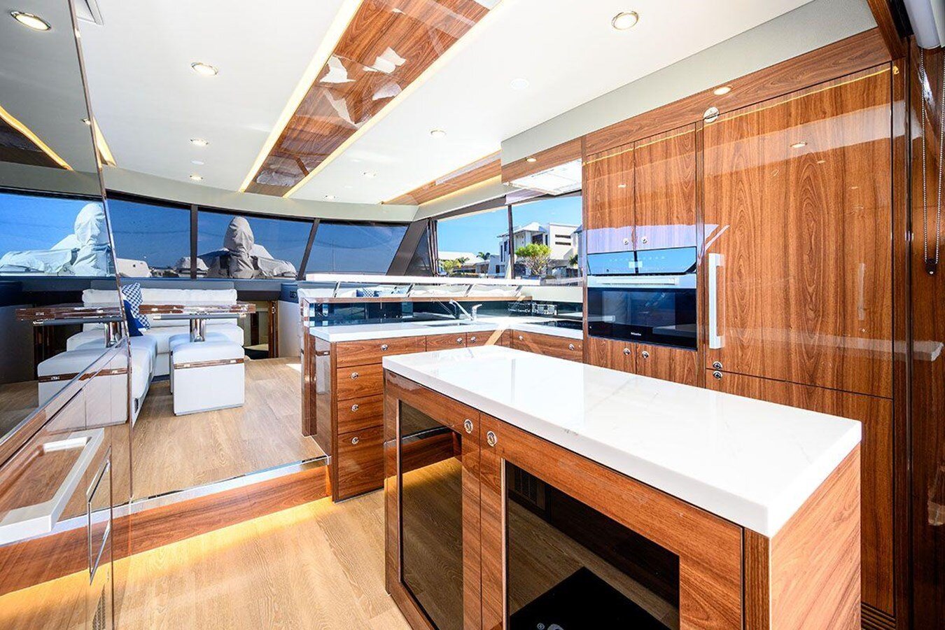 2023-maritimo-60-51c5df