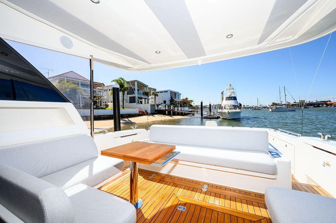 2023-maritimo-60-51c5df