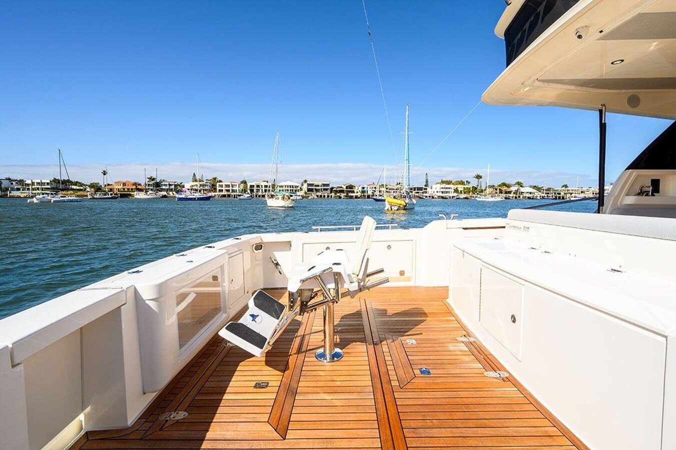 2023-maritimo-60-51c5df