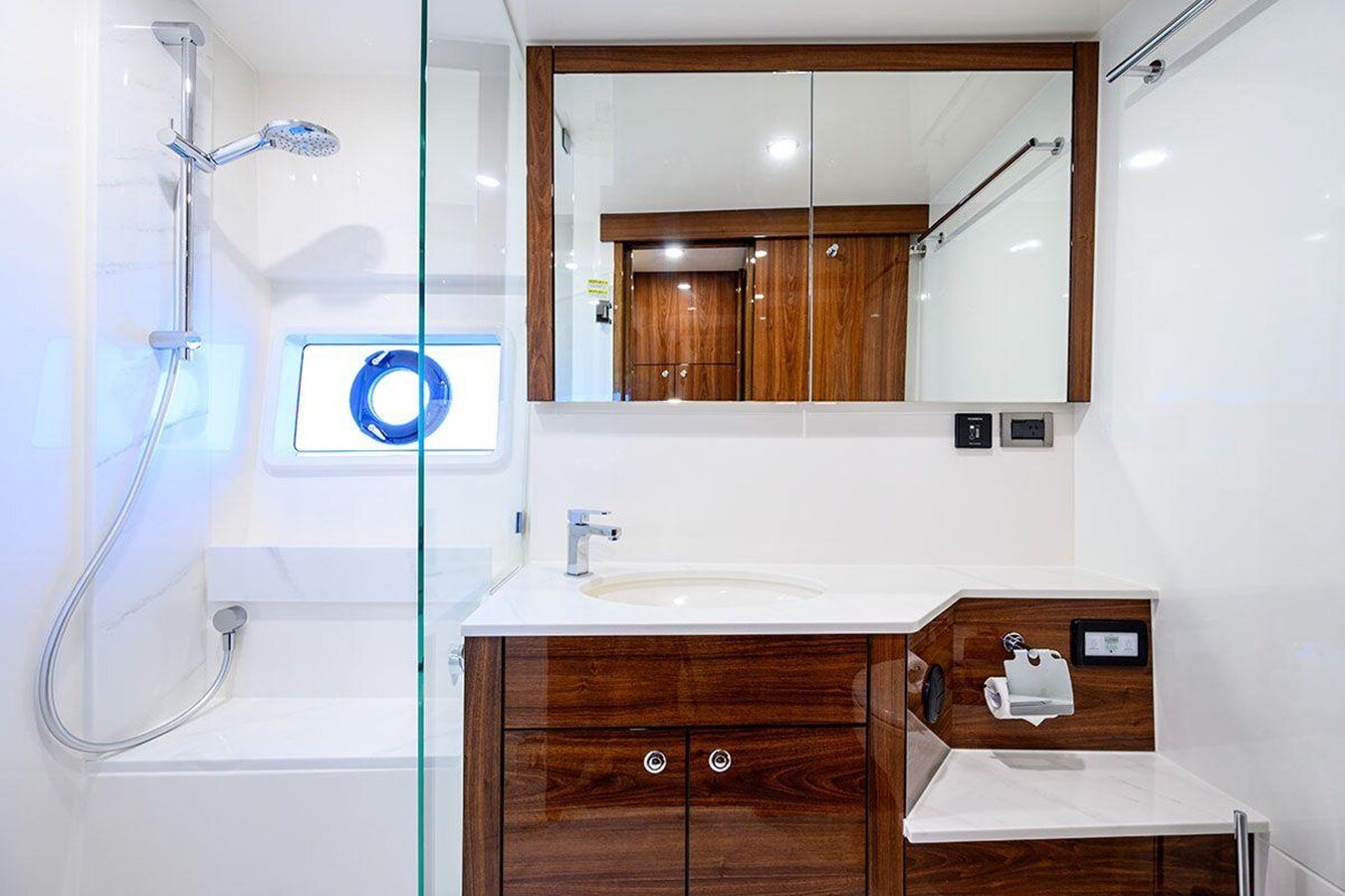 2023-maritimo-60-51c5df