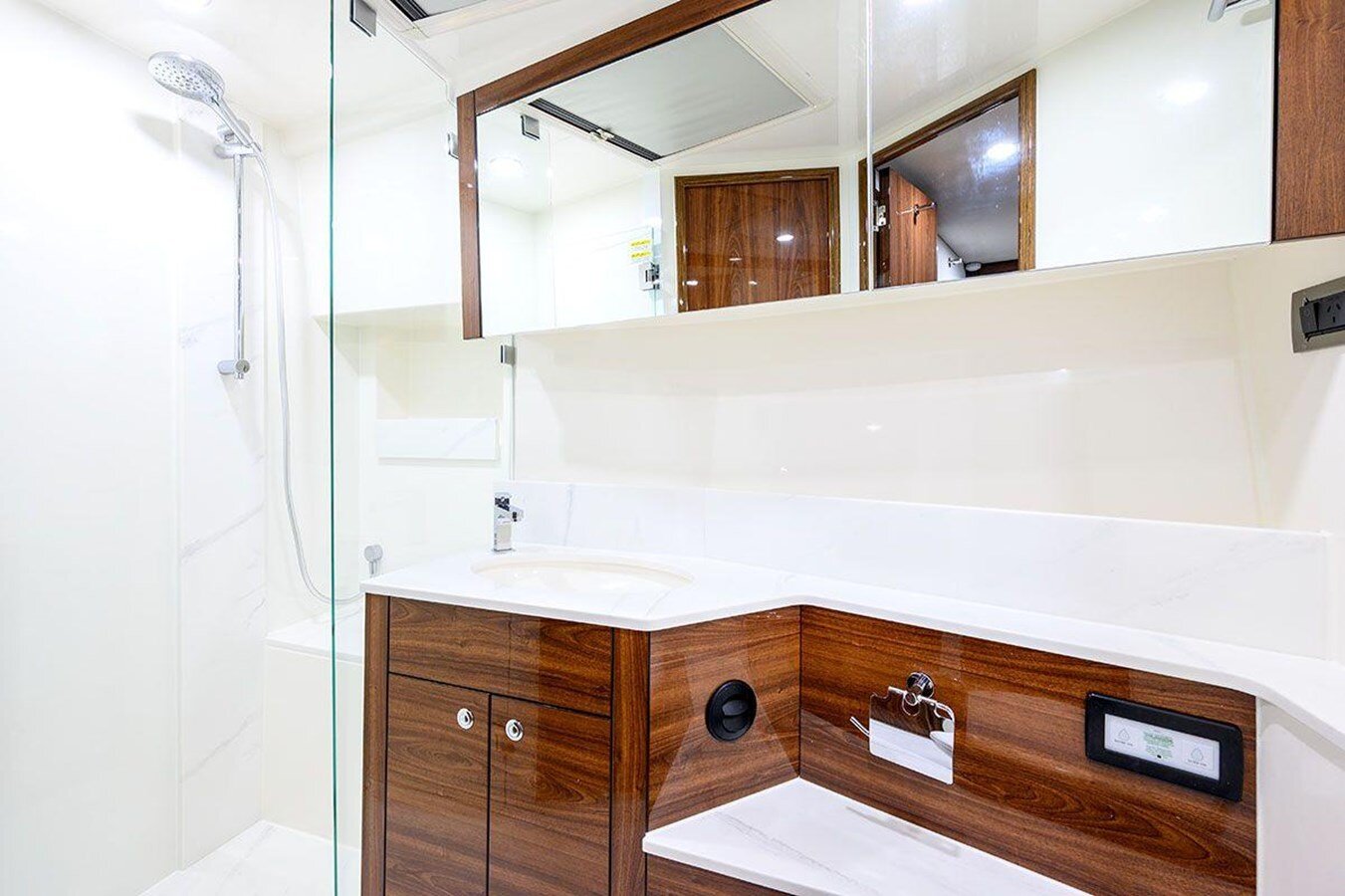 2023-maritimo-60-51c5df