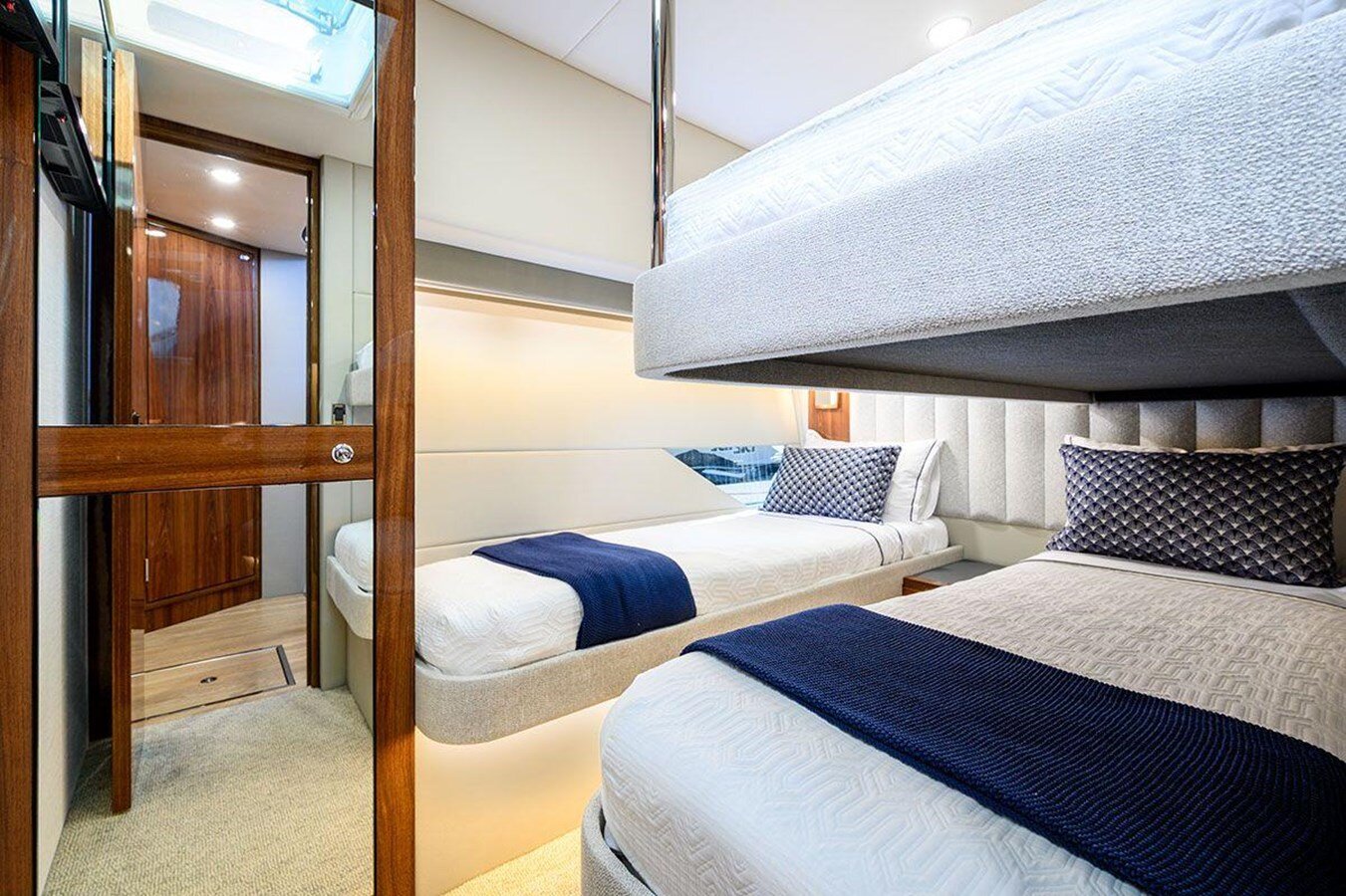 2023-maritimo-60-51c5df