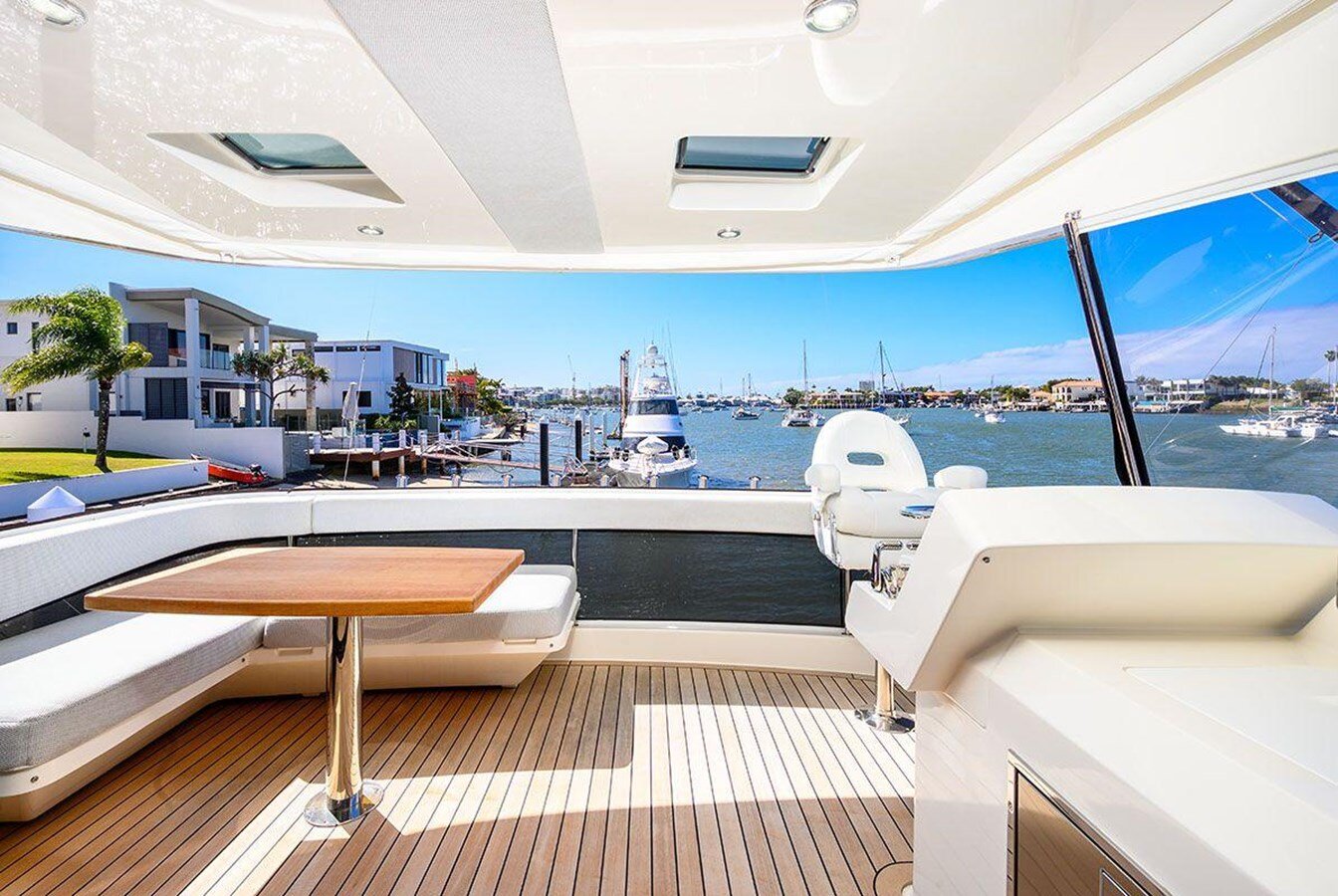 2023-maritimo-60-51c5df