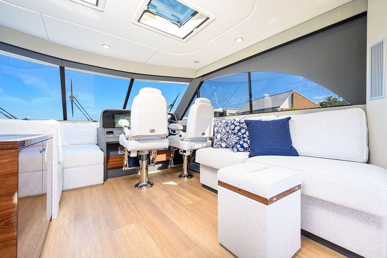 2023-maritimo-60-51c5df