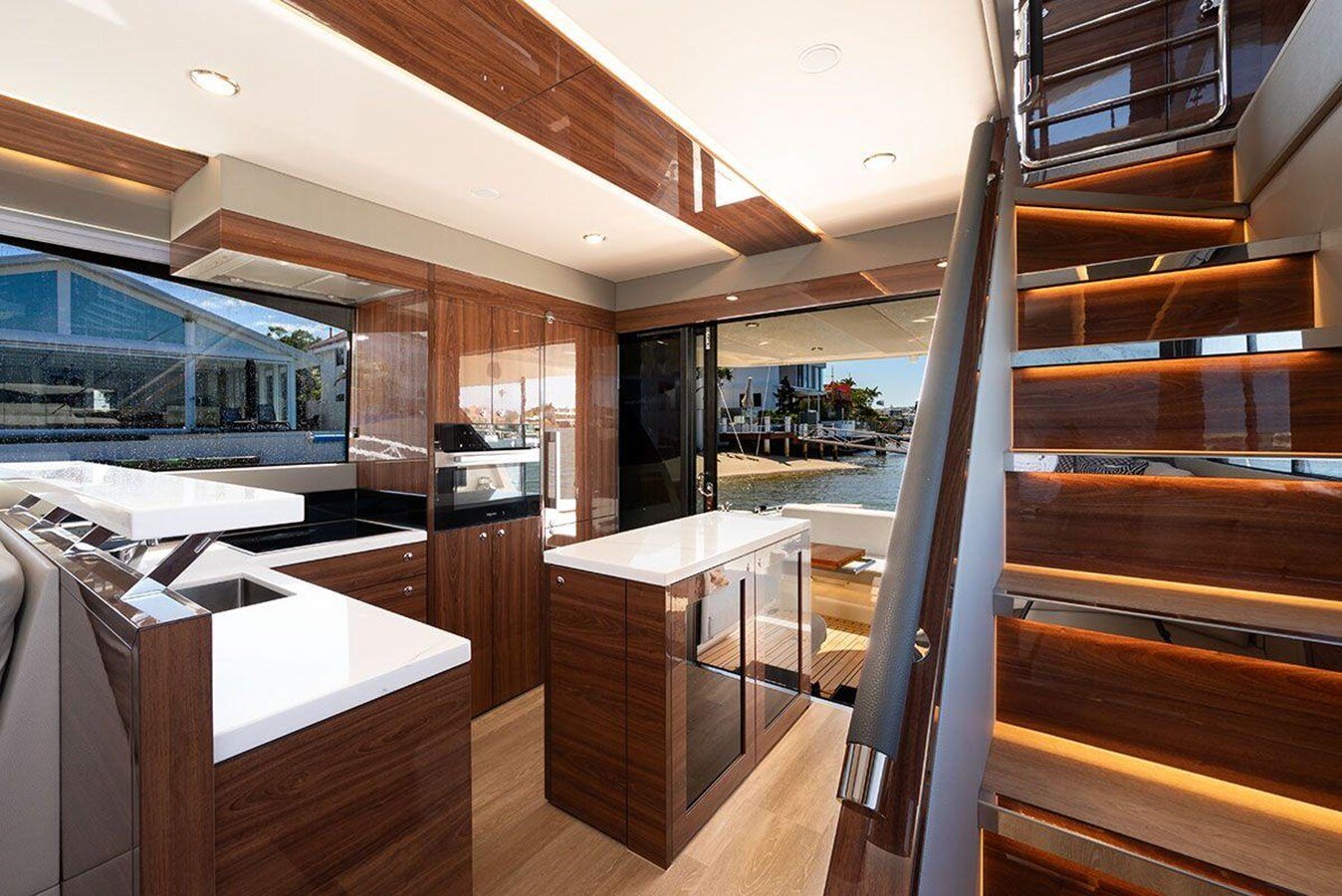 2023-maritimo-60-51c5df