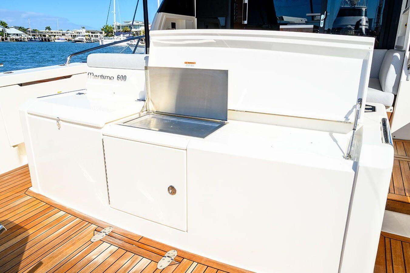 2023-maritimo-60-51c5df