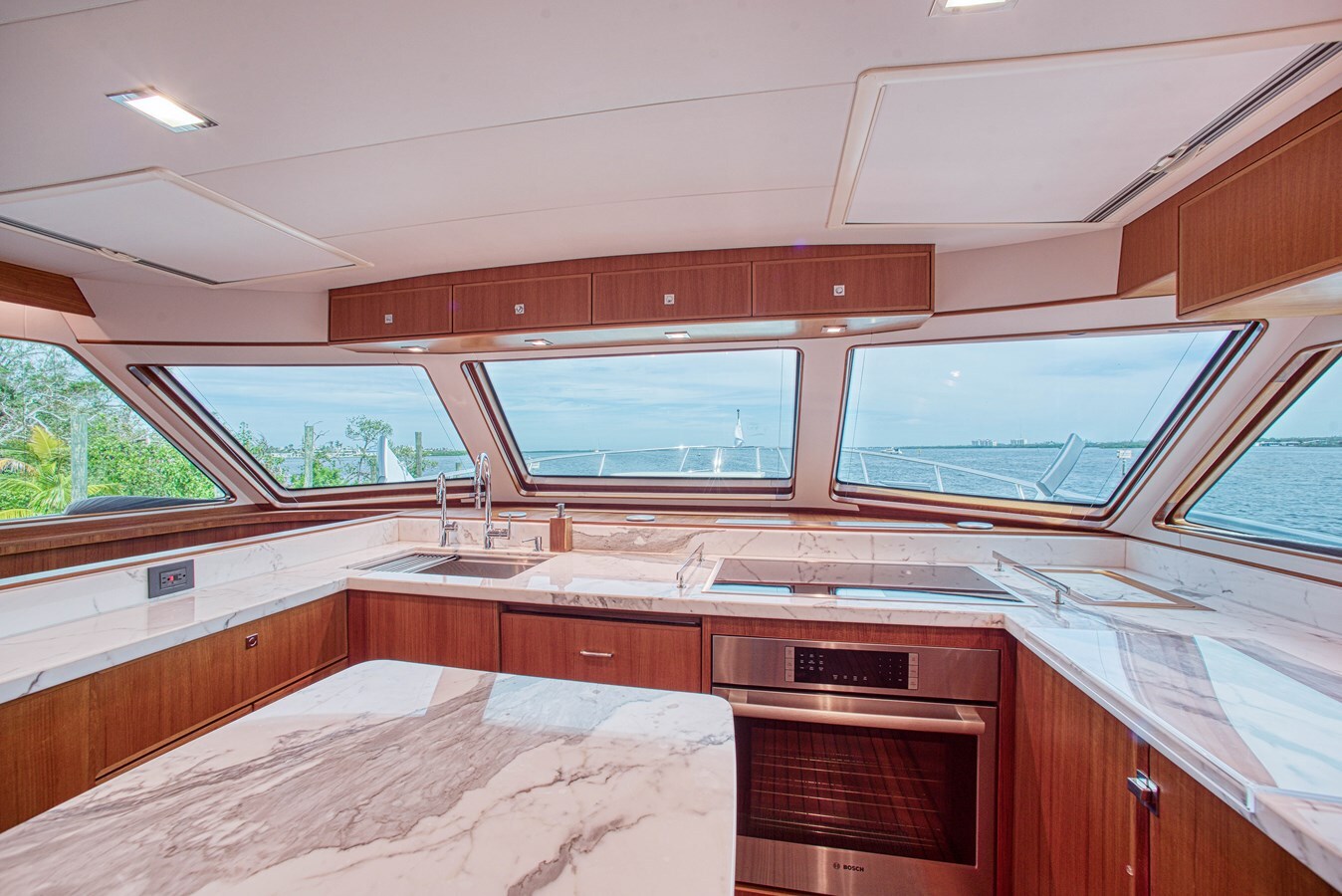 2023-marlow-yachts-82-4-5e1b59