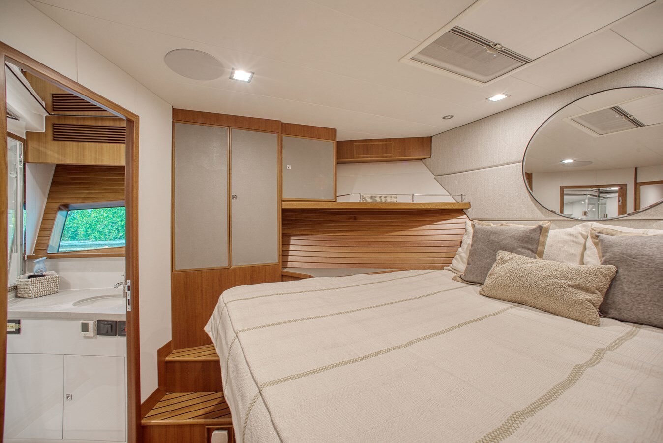 2023-marlow-yachts-82-4-5e1b59