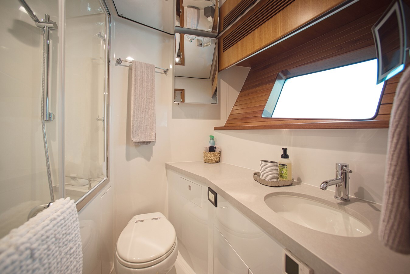 2023-marlow-yachts-82-4-5e1b59