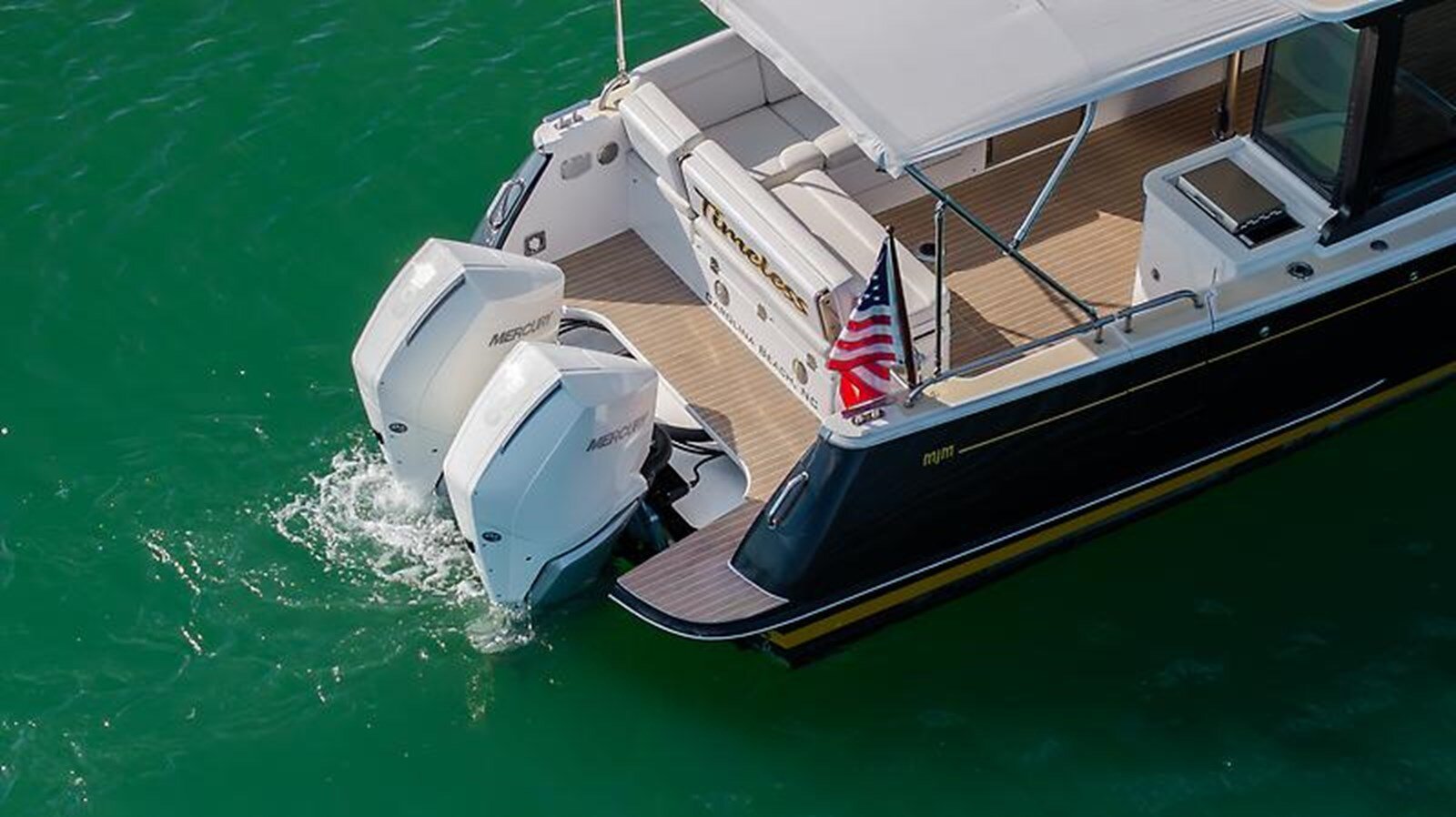 2023-mjm-yachts-35-1b4141