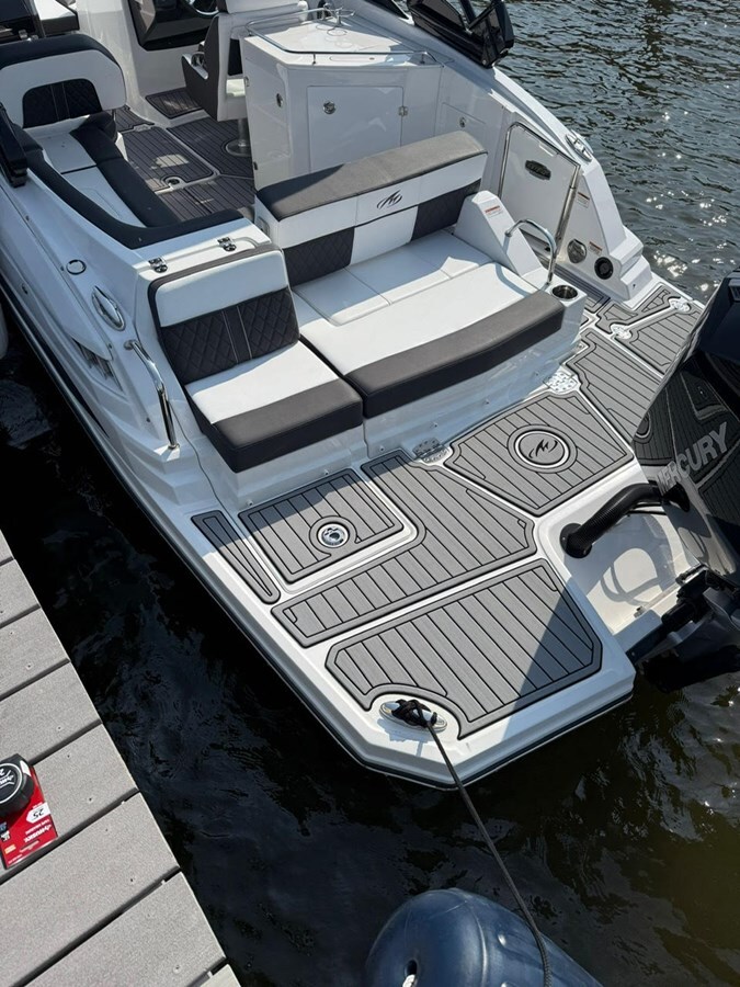 2023-monterey-29-1-eda090