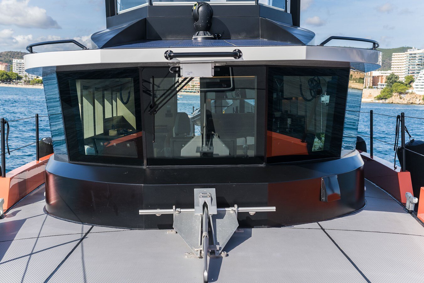 2023-naval-yachts-78-4-743ee6