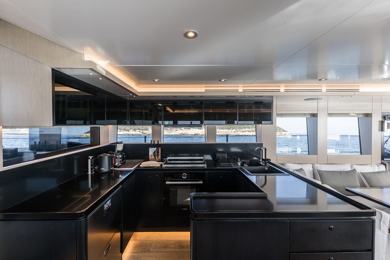 2023-naval-yachts-78-4-743ee6