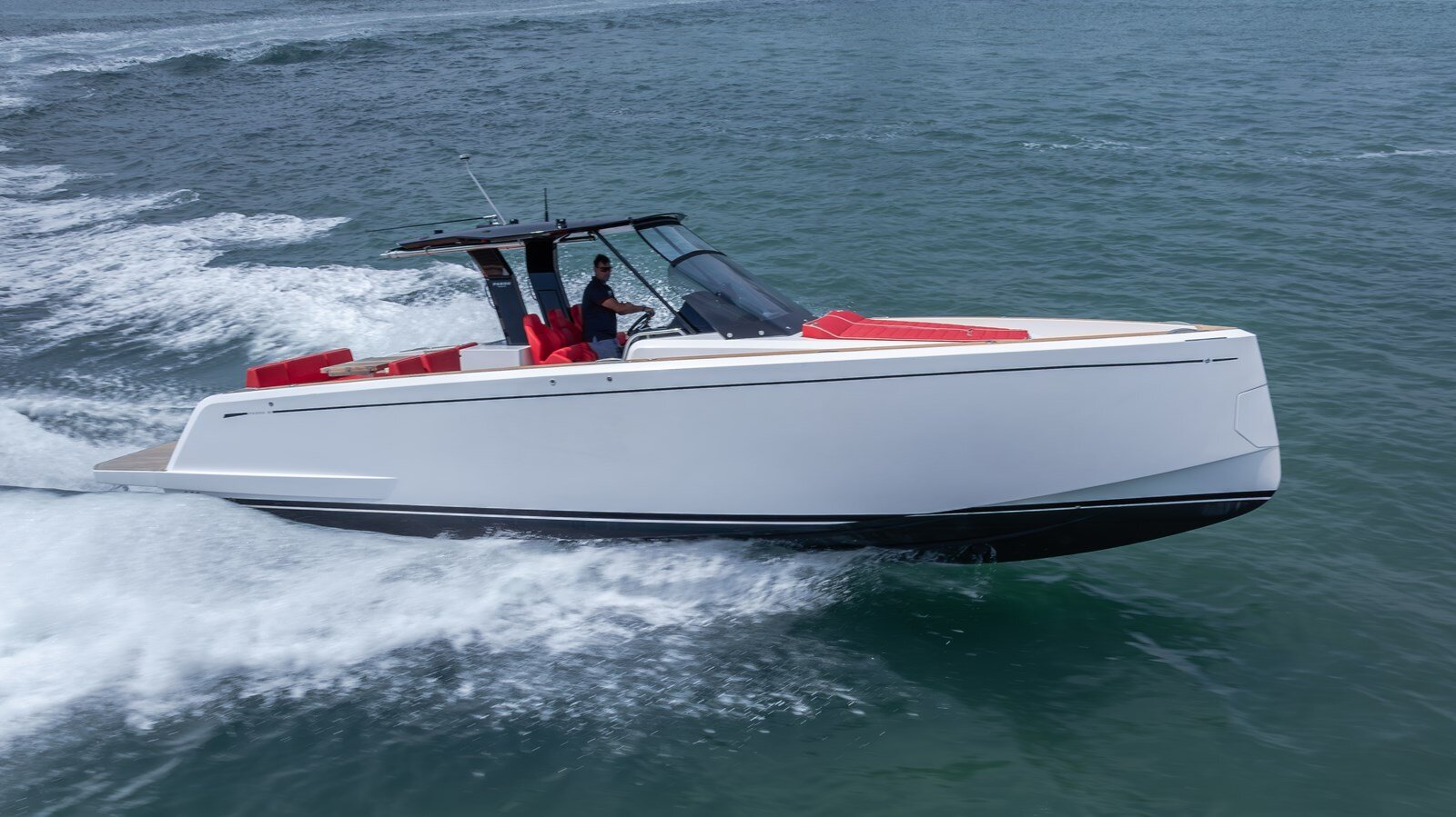 2023-pardo-yachts-38-be18b8