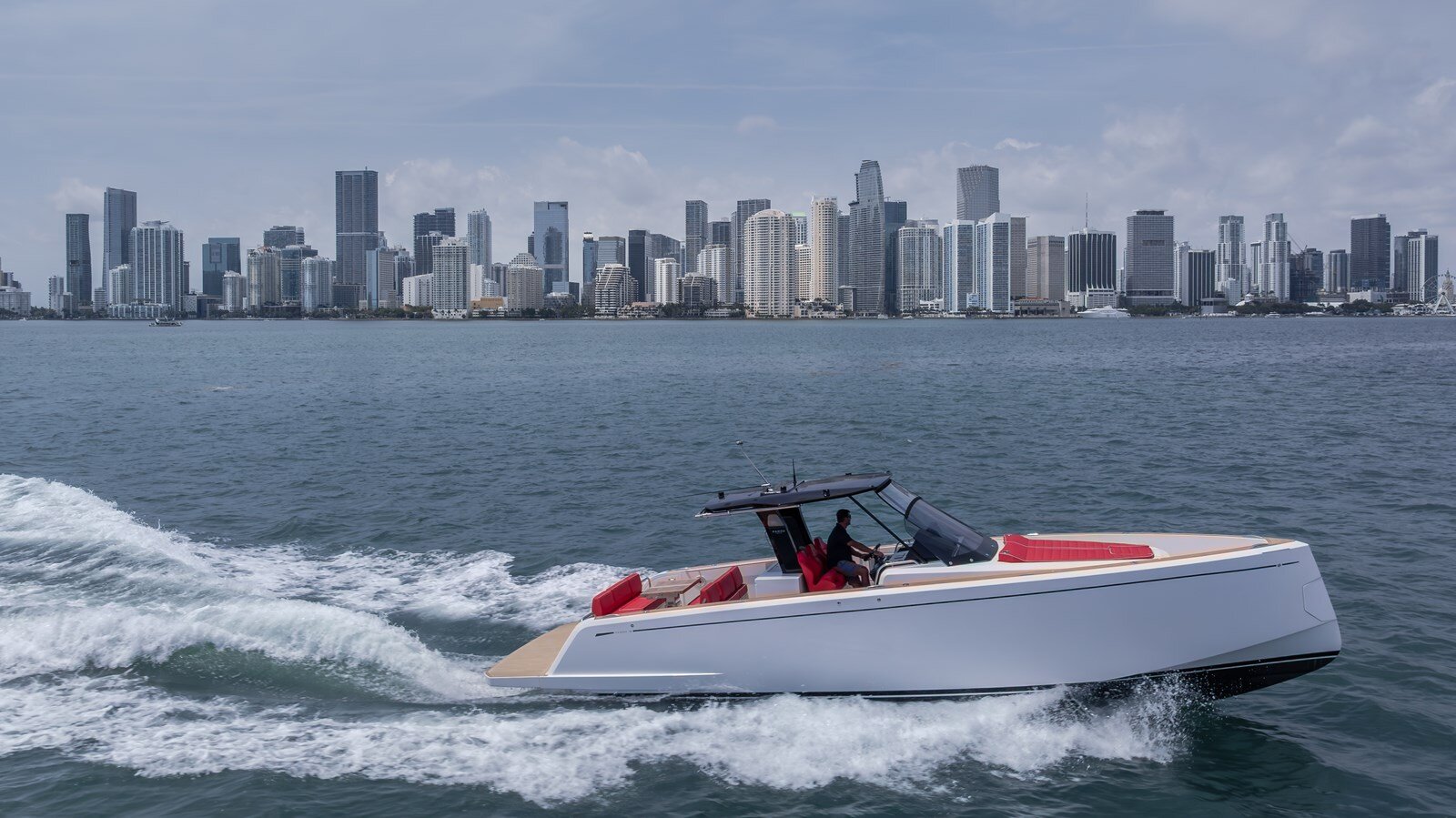 2023-pardo-yachts-38-be18b8