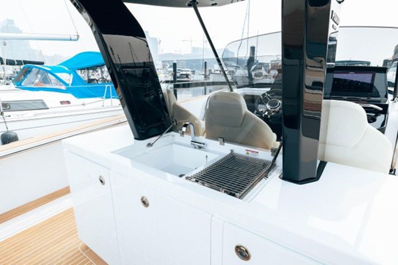 2023-pardo-yachts-39-14b6f9