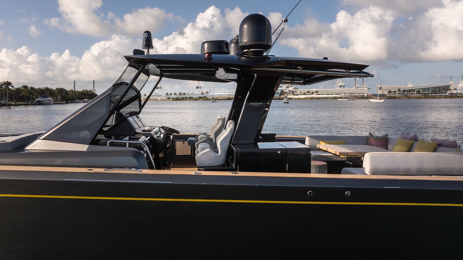 2023-pardo-yachts-50-1790c6