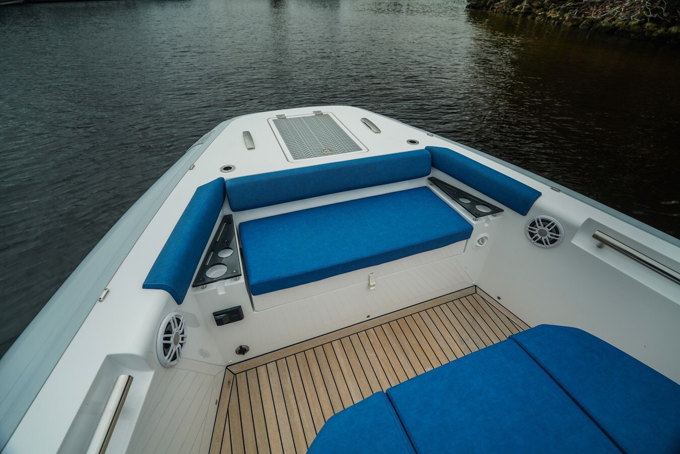 2023-pirelli-42-c05146