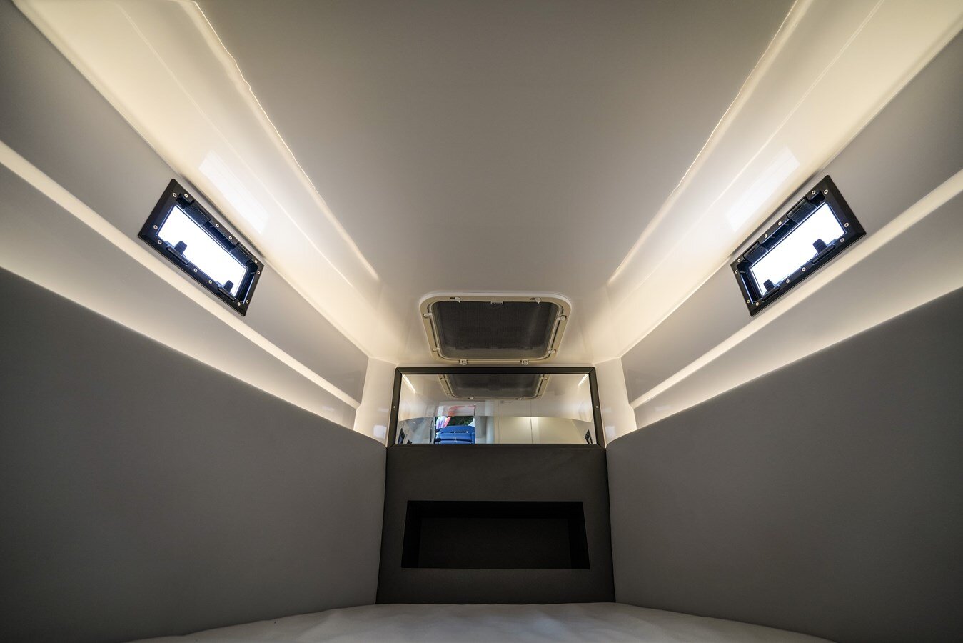 2023-pirelli-42-c05146