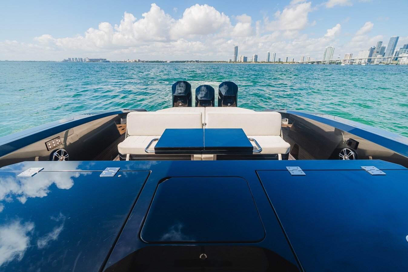 2023-pirelli-50-6328e5