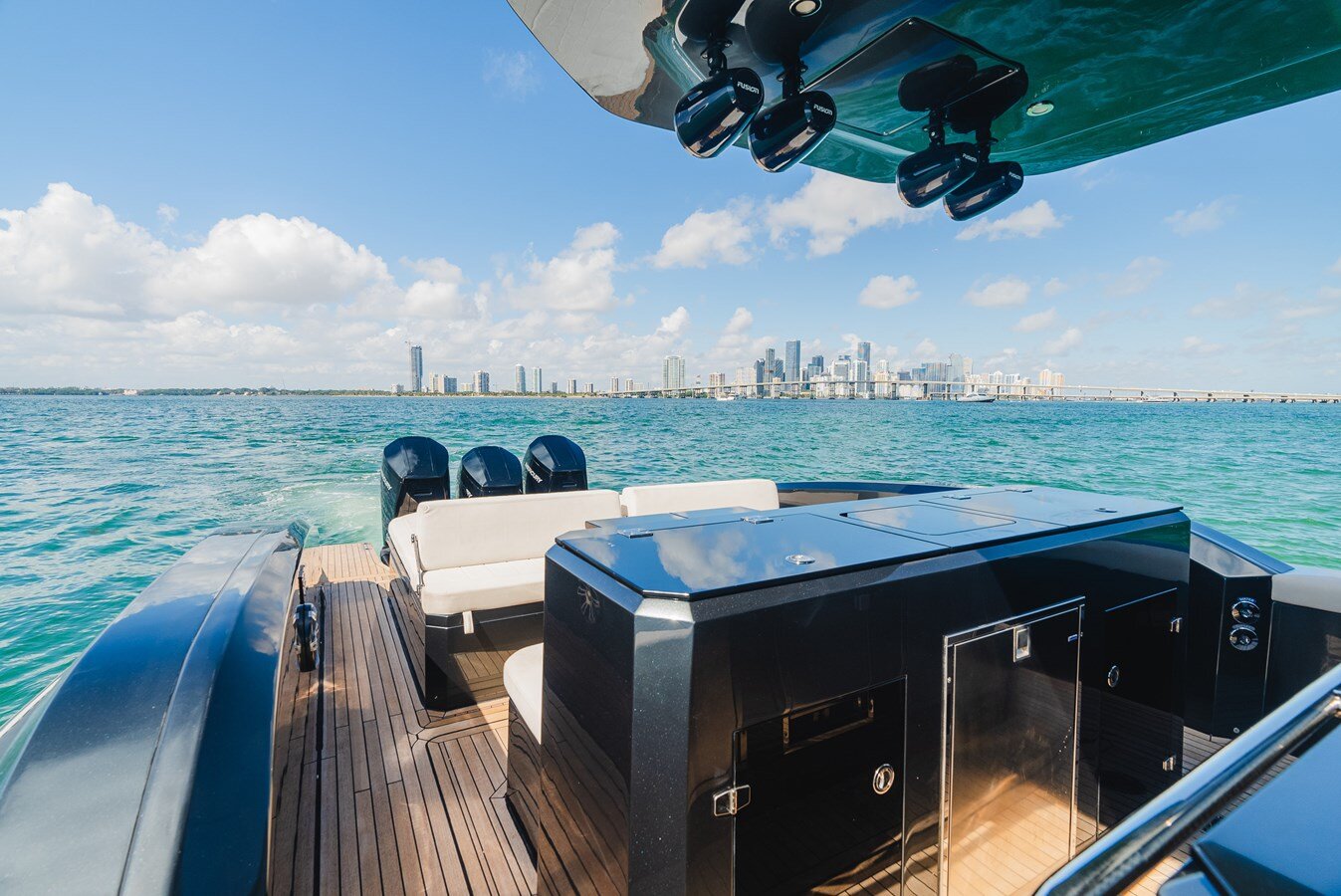 2023-pirelli-50-6328e5