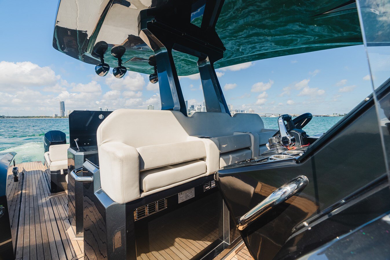 2023-pirelli-50-6328e5