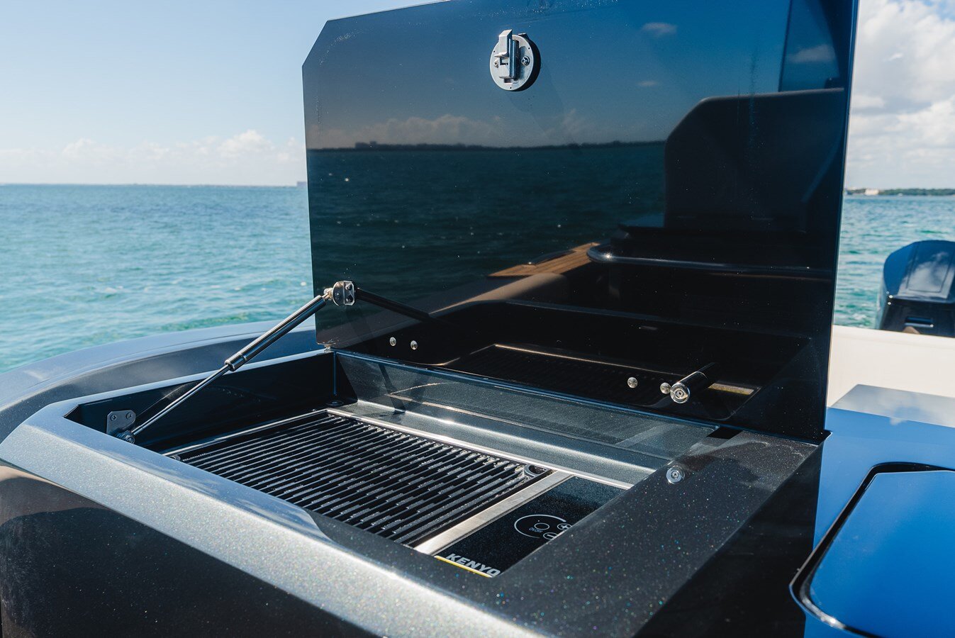 2023-pirelli-50-6328e5