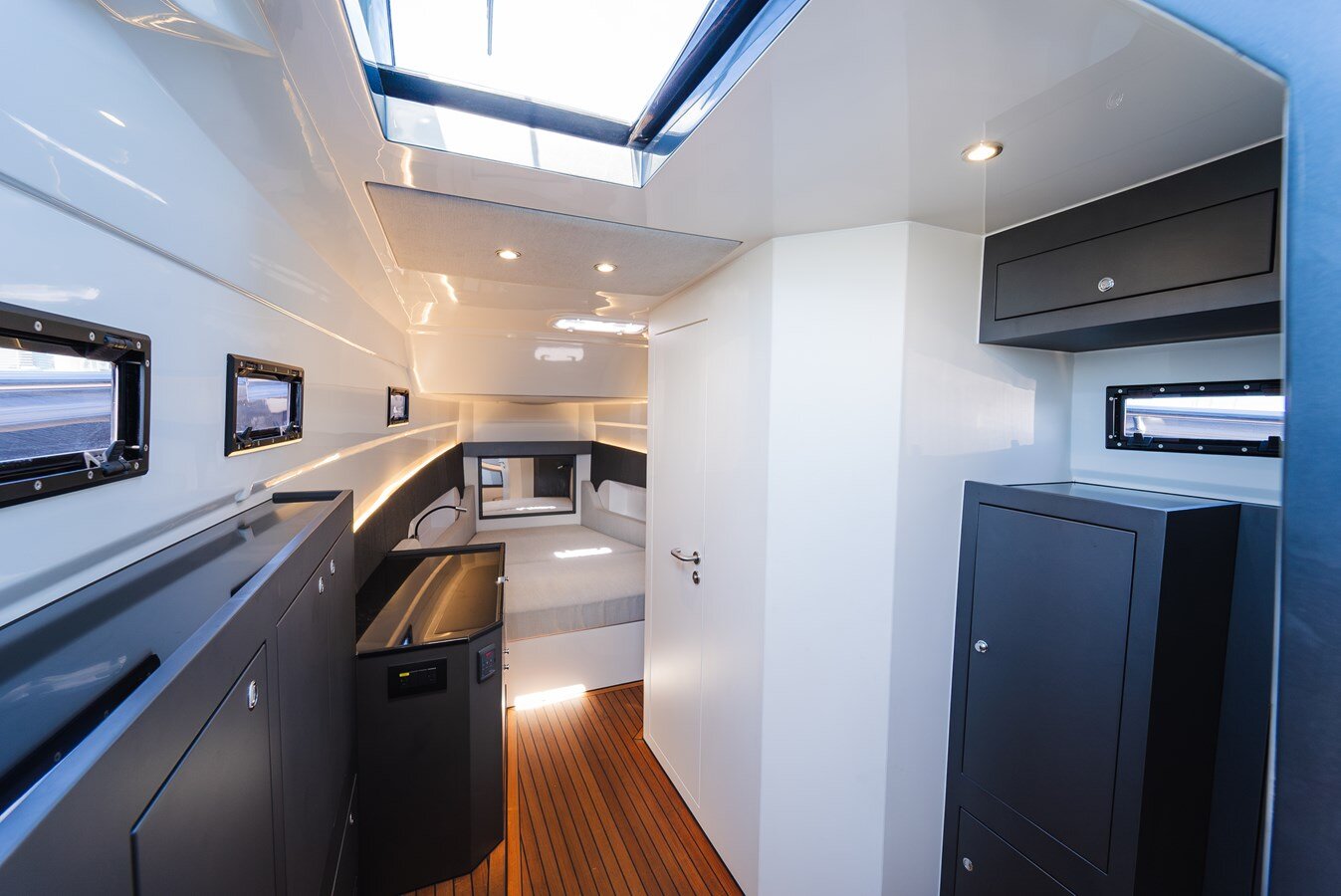 2023-pirelli-50-6328e5