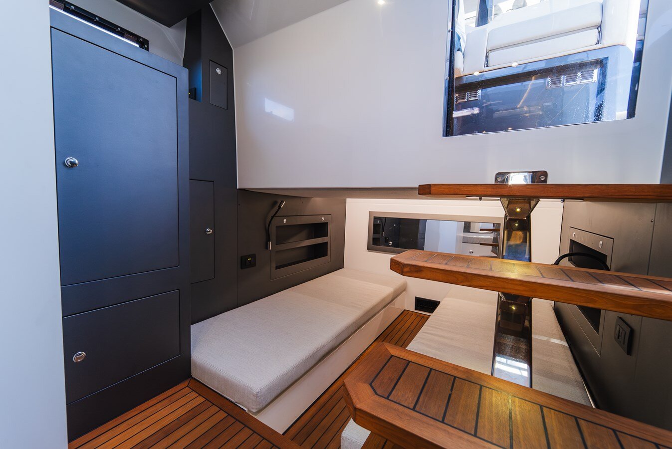 2023-pirelli-50-6328e5