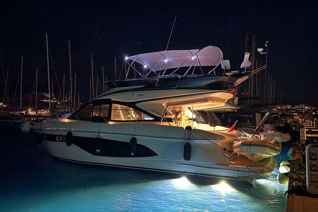 2023-princess-yachts-47-1-f1c9a8