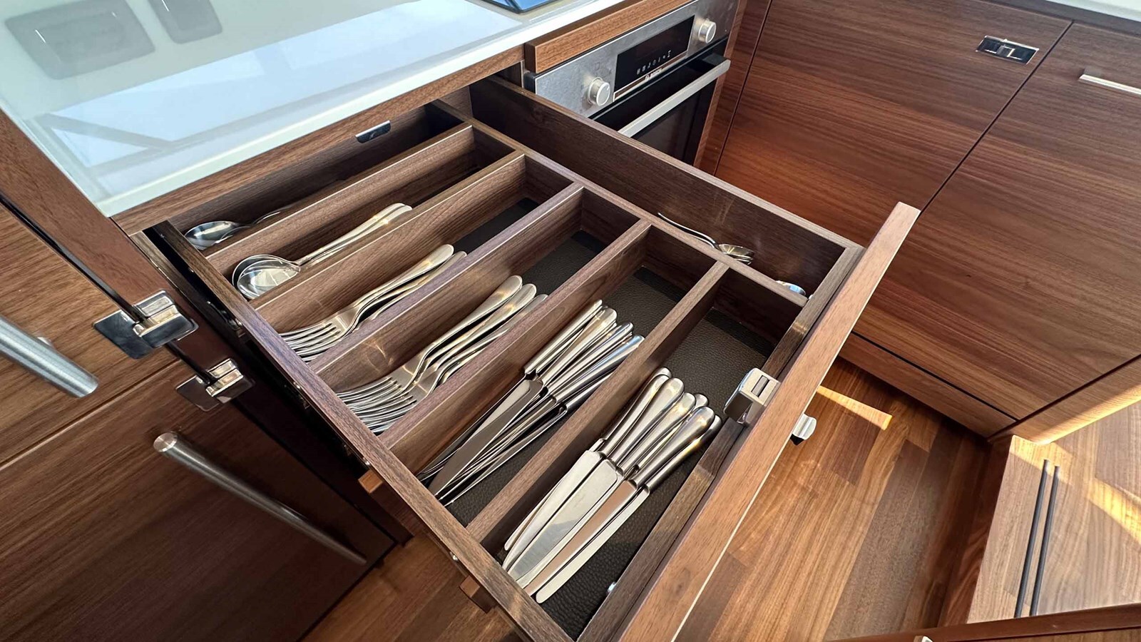 2023-princess-yachts-66-7-808cbc