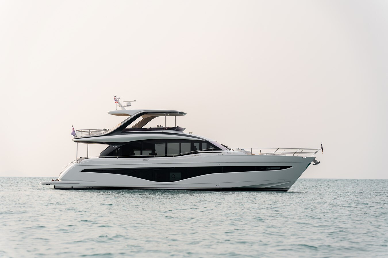 2023-princess-yachts-71-4-f0e5df