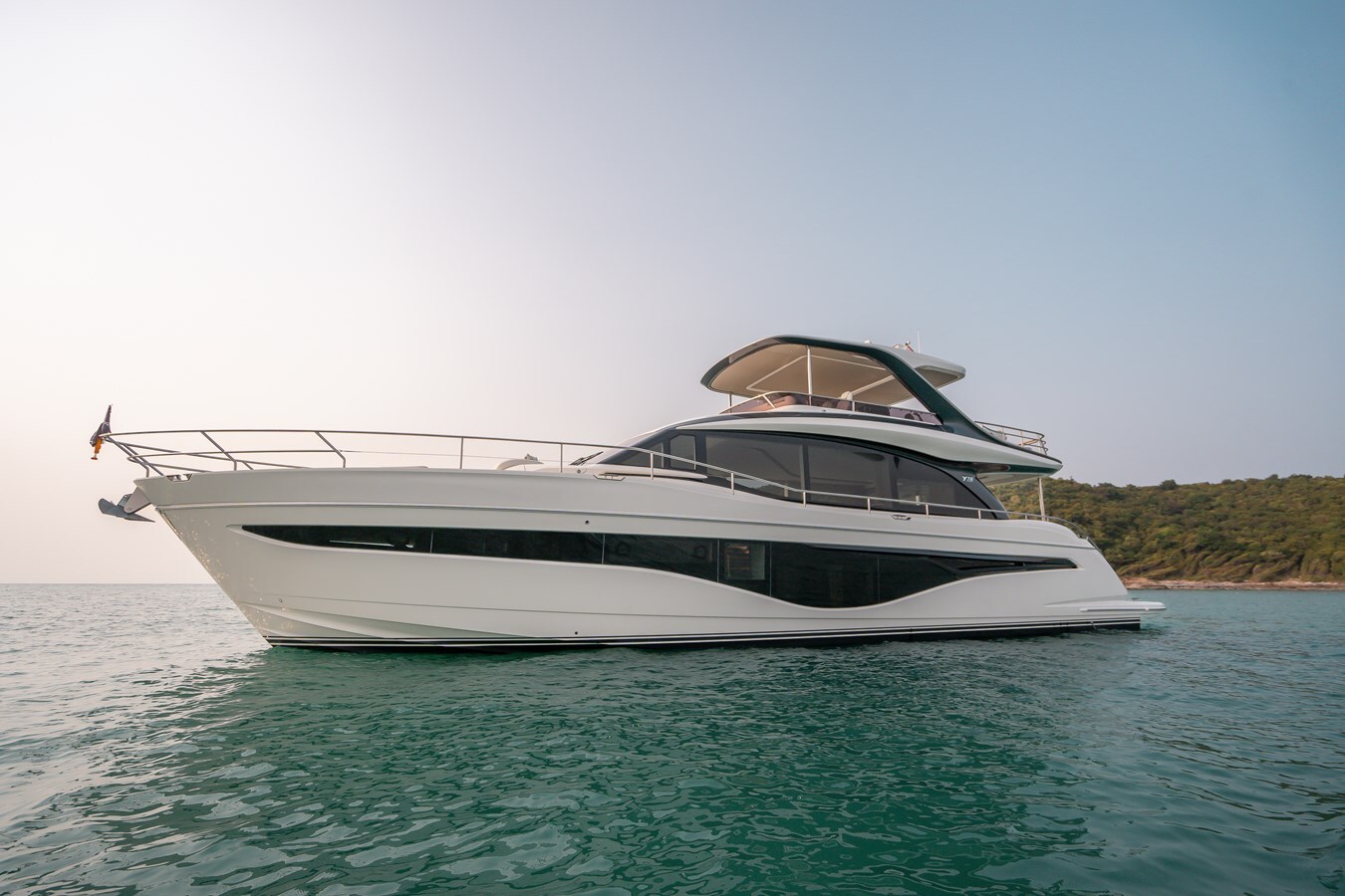 2023-princess-yachts-71-4-f0e5df