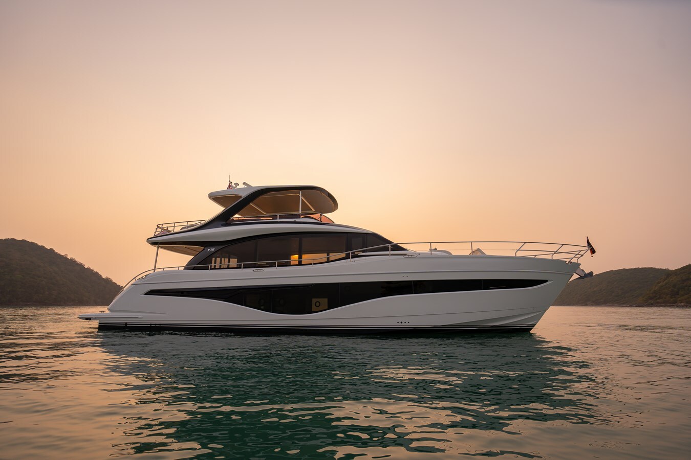 2023-princess-yachts-71-4-f0e5df