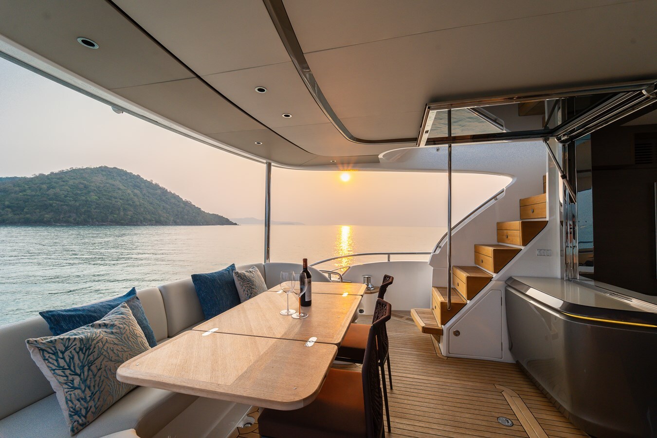 2023-princess-yachts-71-4-f0e5df