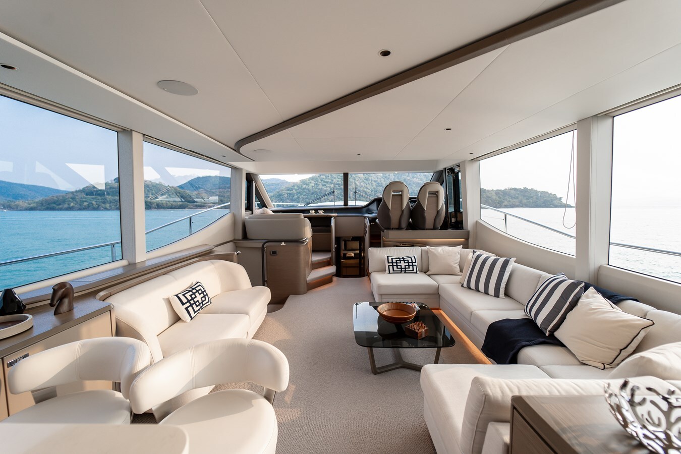 2023-princess-yachts-71-4-f0e5df