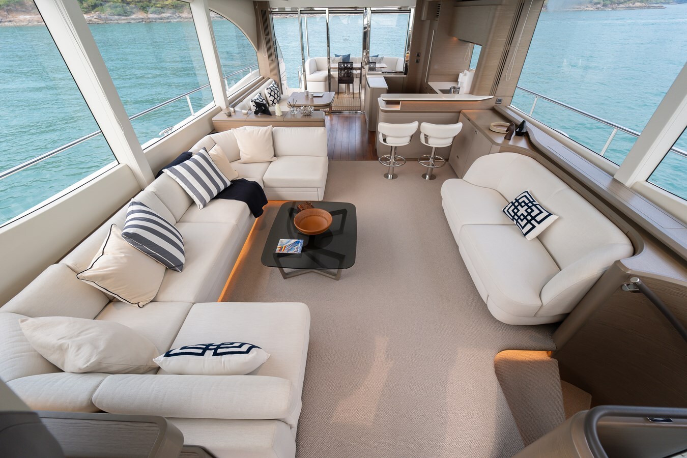 2023-princess-yachts-71-4-f0e5df