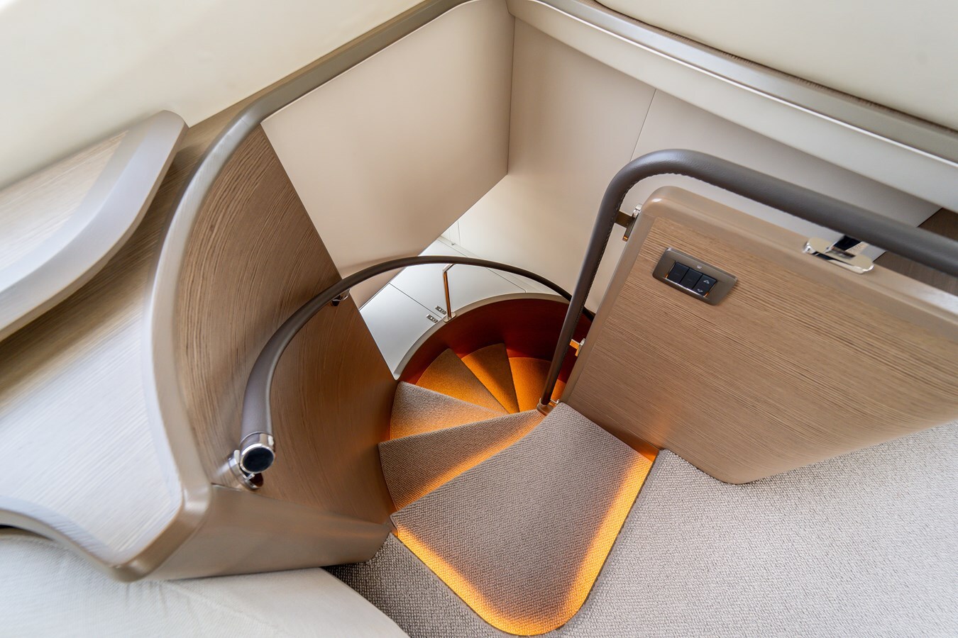 2023-princess-yachts-71-4-f0e5df