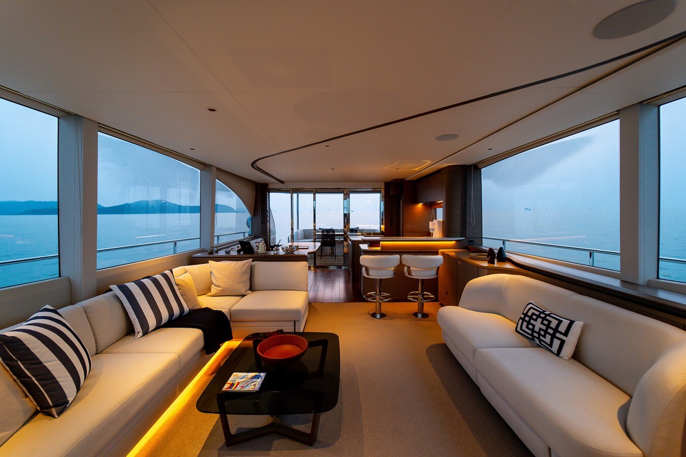 2023-princess-yachts-71-4-f0e5df